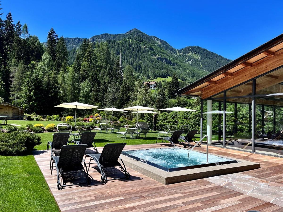 Hotel Arnaria Ortisei Exterior photo