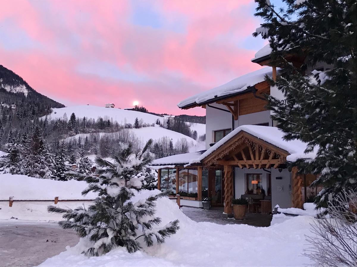 Hotel Arnaria Ortisei Exterior photo