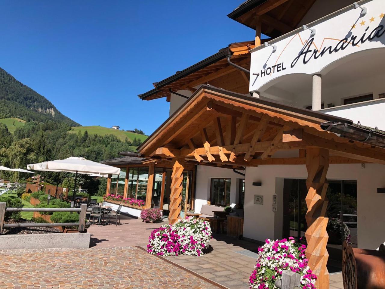 Hotel Arnaria Ortisei Exterior photo
